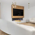 Urban Transylvanian Luxury 아파트 *