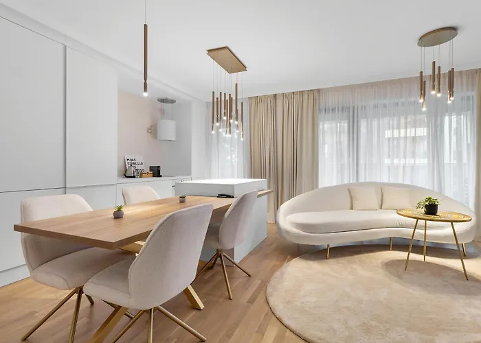 Urban Transylvanian Luxury * Brassó